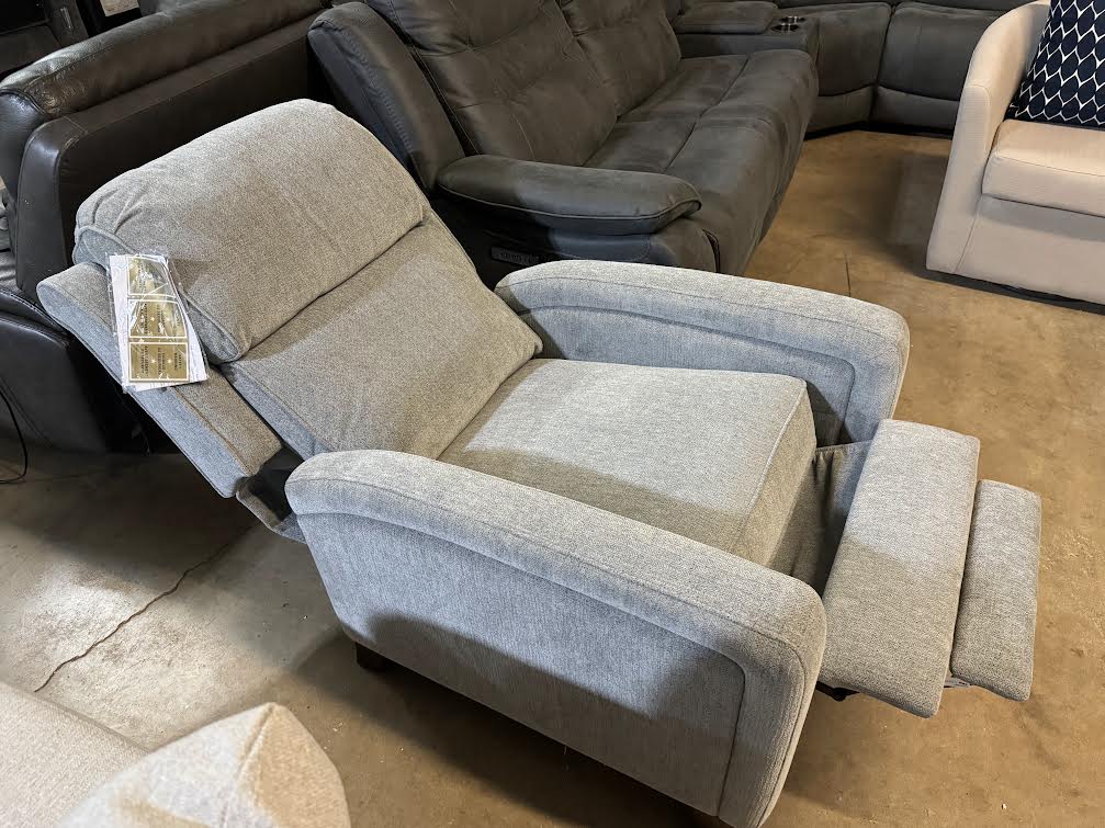 Wessen Fabric Pushback Recliner