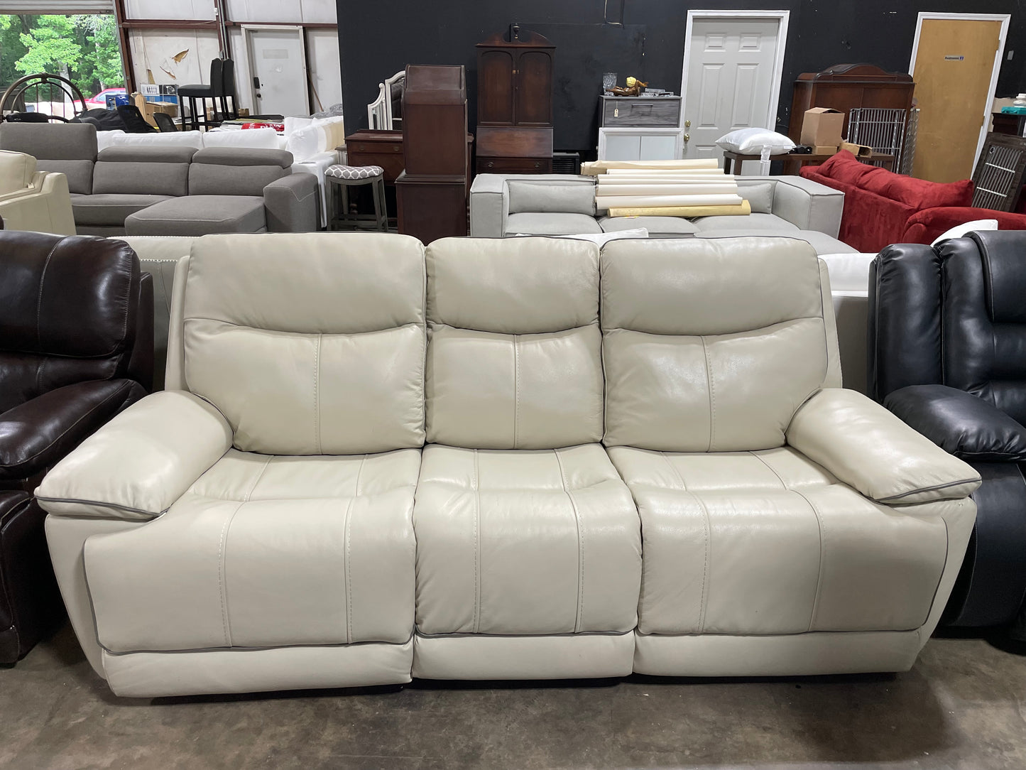 Messina Leather Power Reclining Sofa with Power Headrests (floor model)